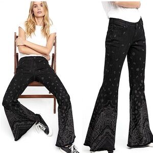 Free People Jeans Super Flare Paisley Bandana Pattern women’s 29 x32